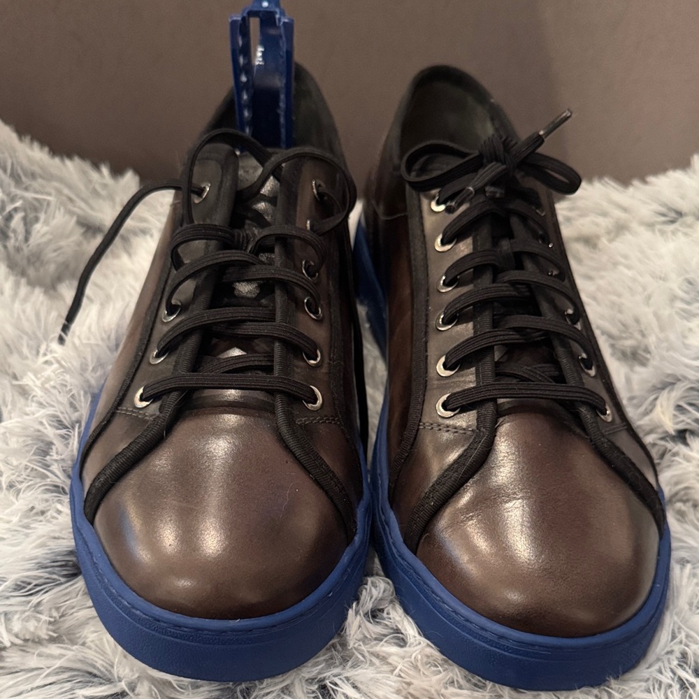 Men's Black and Blue Sneakers